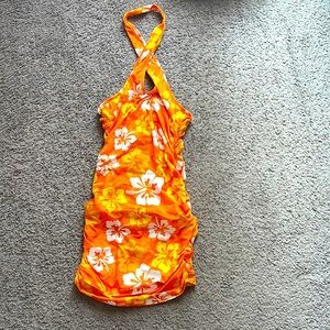 A criss cross ruched dress, floral print